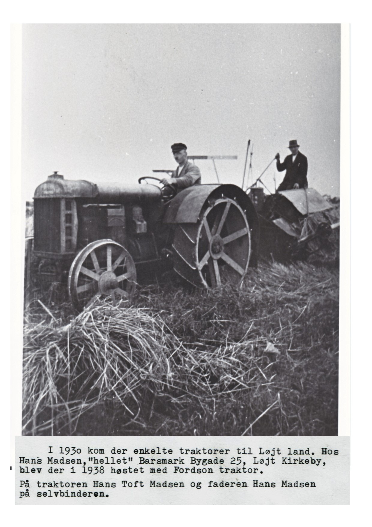 Høst med traktor 1938 
