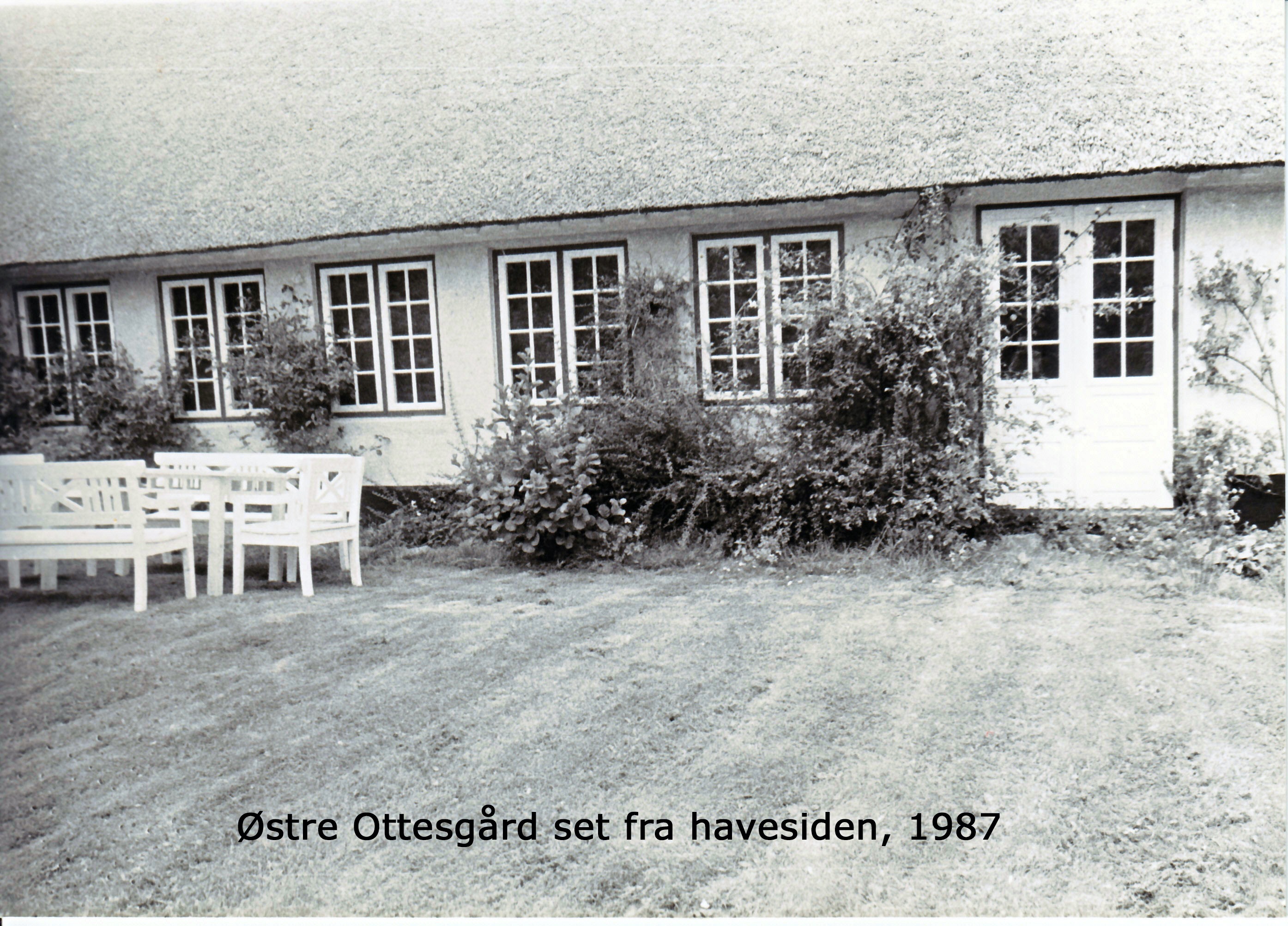 Østre Ottesgård set fra havesiden 1987 